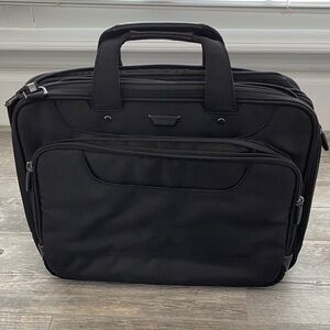 Targus 14” Black Nylon Corporate Traveler Laptop Bag
